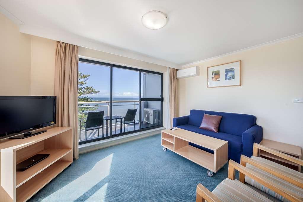 Oaks The Entrance Waterfront Suites Chambre photo